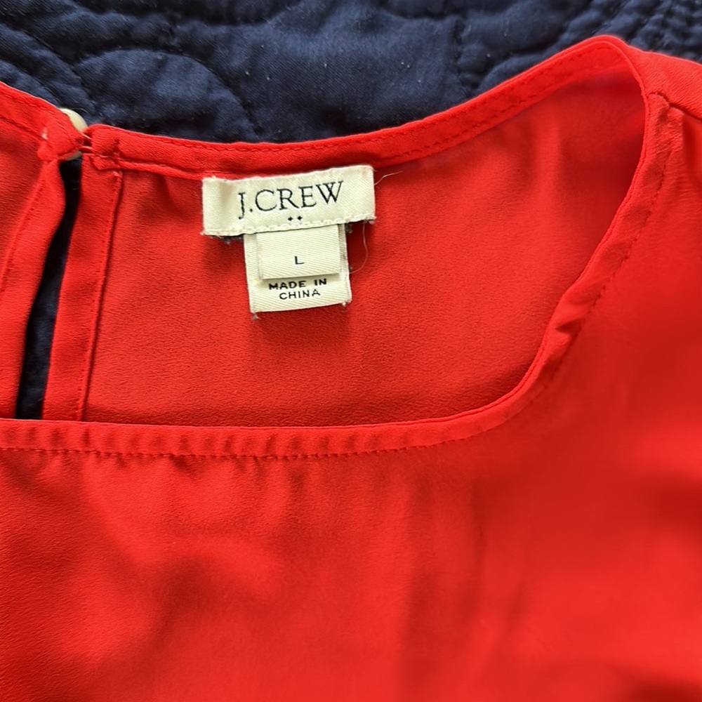 Red flowy blouse - Picture 3 of 5